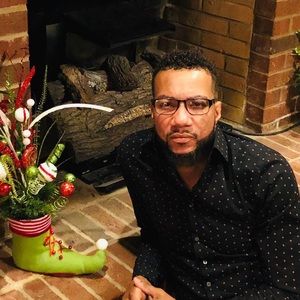 Meet your Posher, Christopher